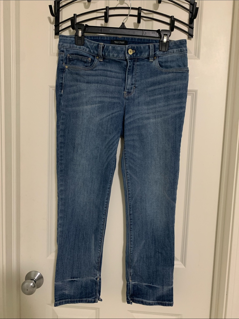 White House Black Market Slim Cropped Jeans in Medium Blue